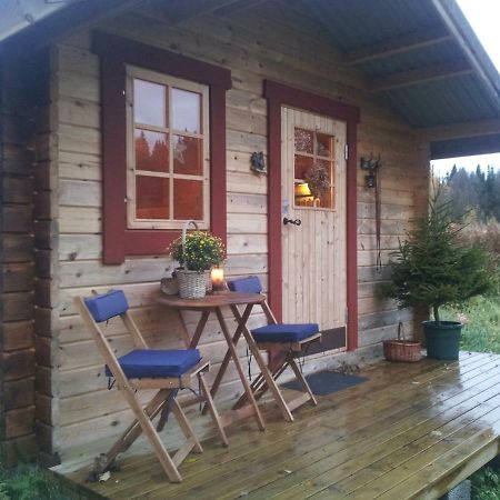 Cabin On Husky Farm Stromsund Bagian luar foto